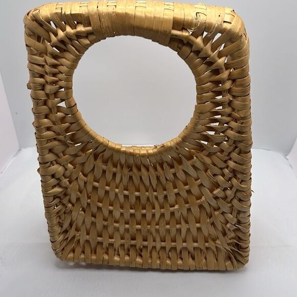 Farmhouse Woven Door Knob Irregular Basket with Faux Fall Autumn Flowers - Picture 12 of 13